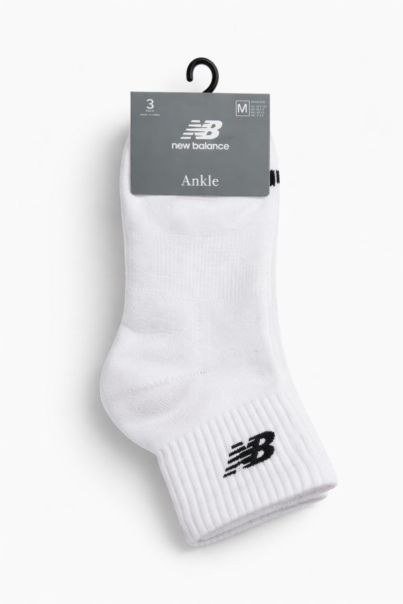 NB WHITE SOCKS