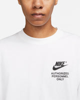 NK WHITE TEE BACK PRINT LOGO