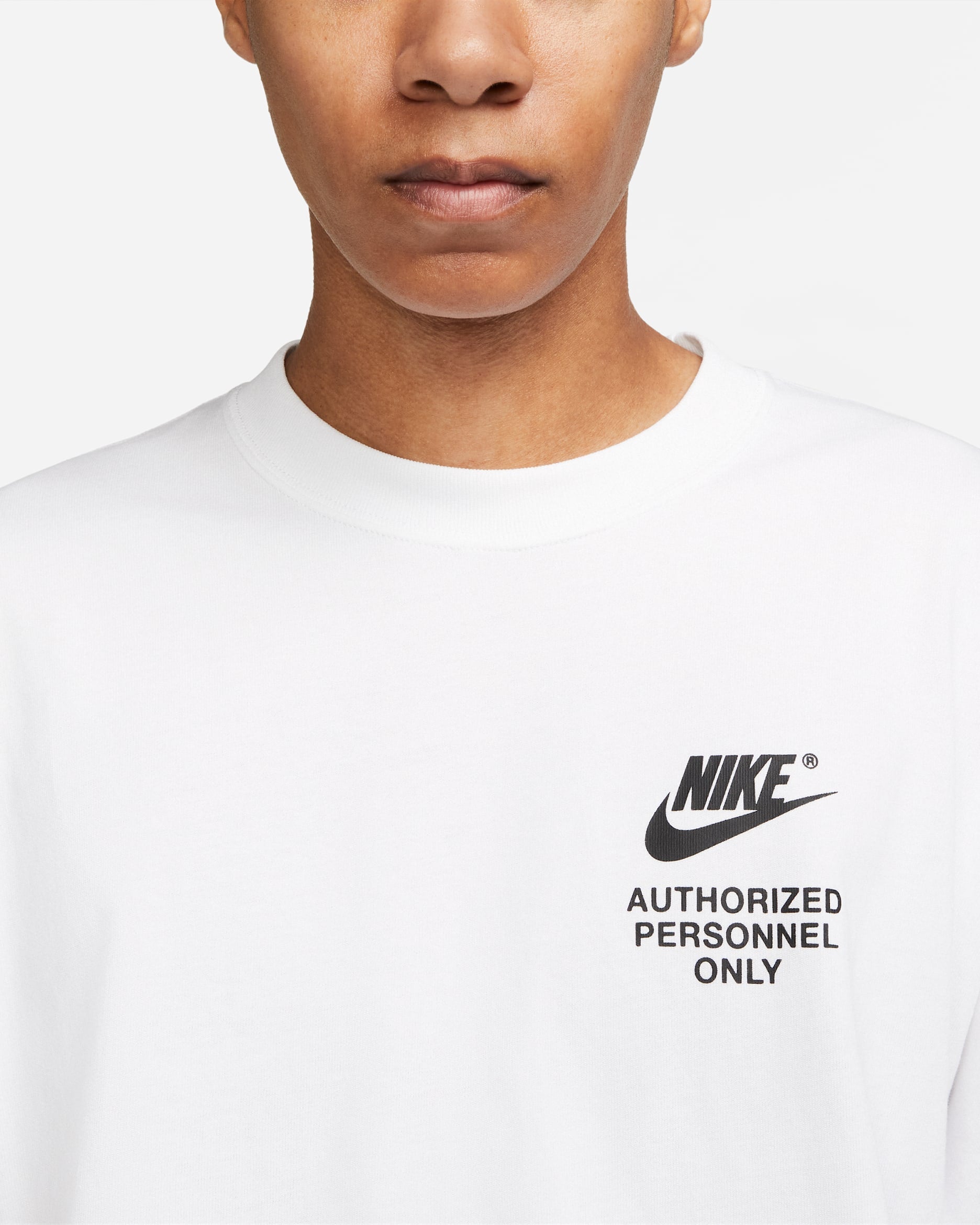 NK WHITE TEE BACK PRINT LOGO